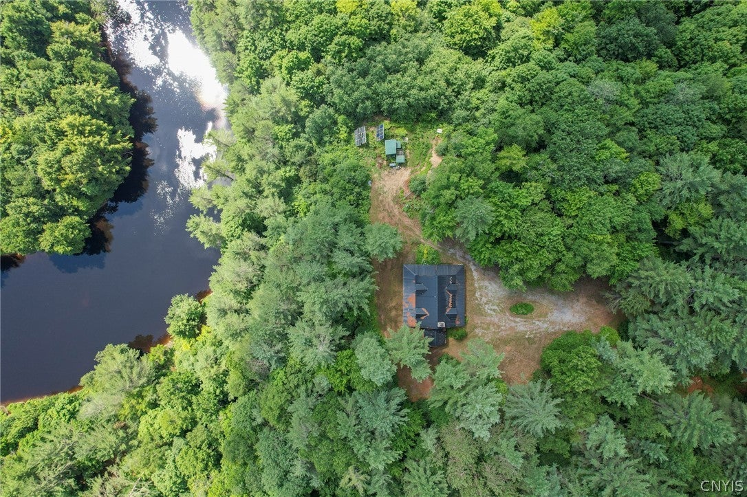 910 River Rd