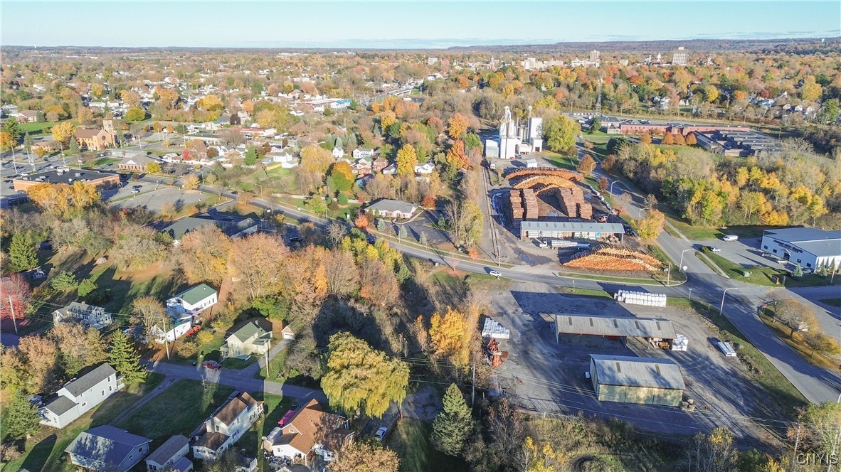 Bellow Avenue S