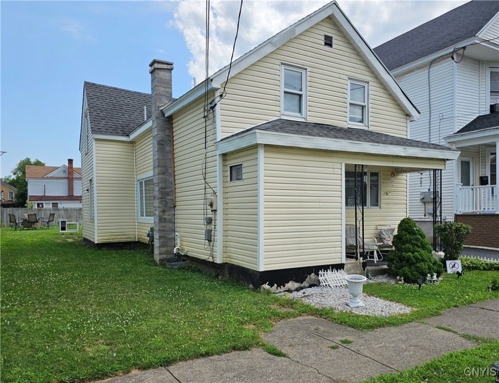 1567 West Street, Utica, New York image 1