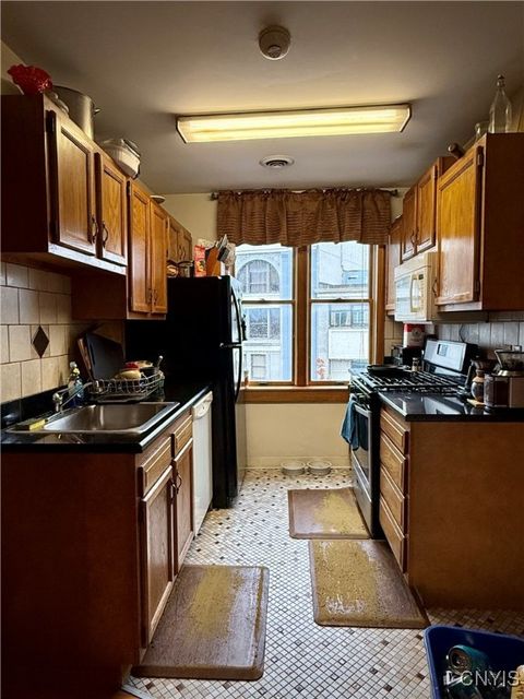 Tiny photo for 11 Clinton Avenue, Cortland, NY 13045 (MLS # S1648779)