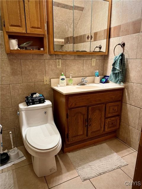 Tiny photo for 11 Clinton Avenue, Cortland, NY 13045 (MLS # S1648779)