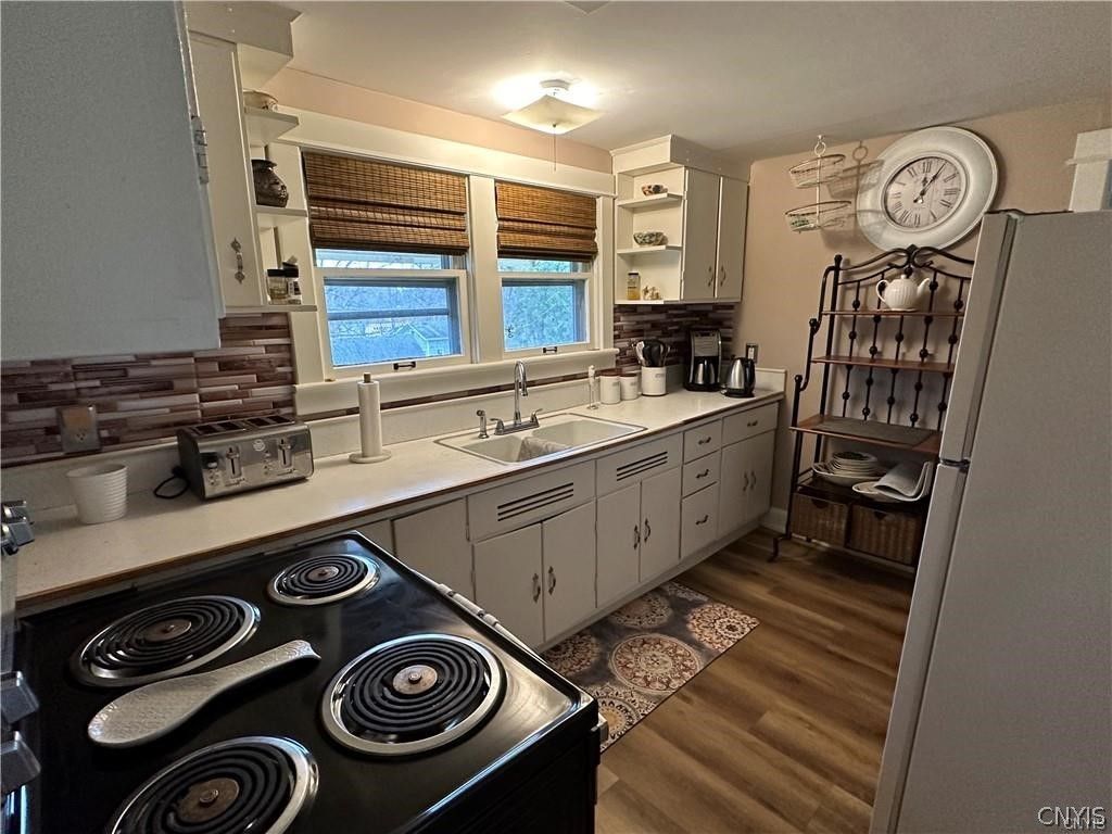 Photo of 167 E Genesee St Apt #3 St, Skaneateles, NY 13152 (MLS # S1672913)