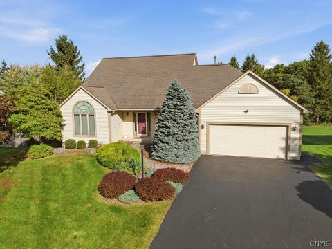 Homes For Sale - 4640 Bloomsbury Drive<br/> Onondaga, NY 13215