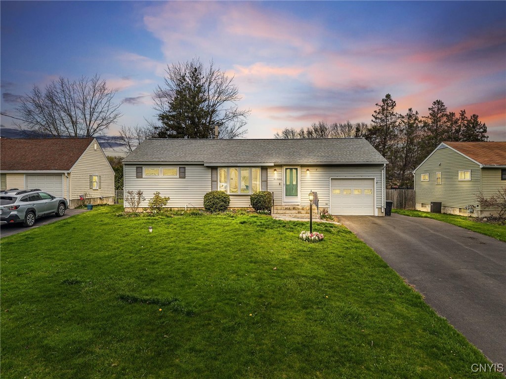 216 Rita Drive, Clay, New York image 1