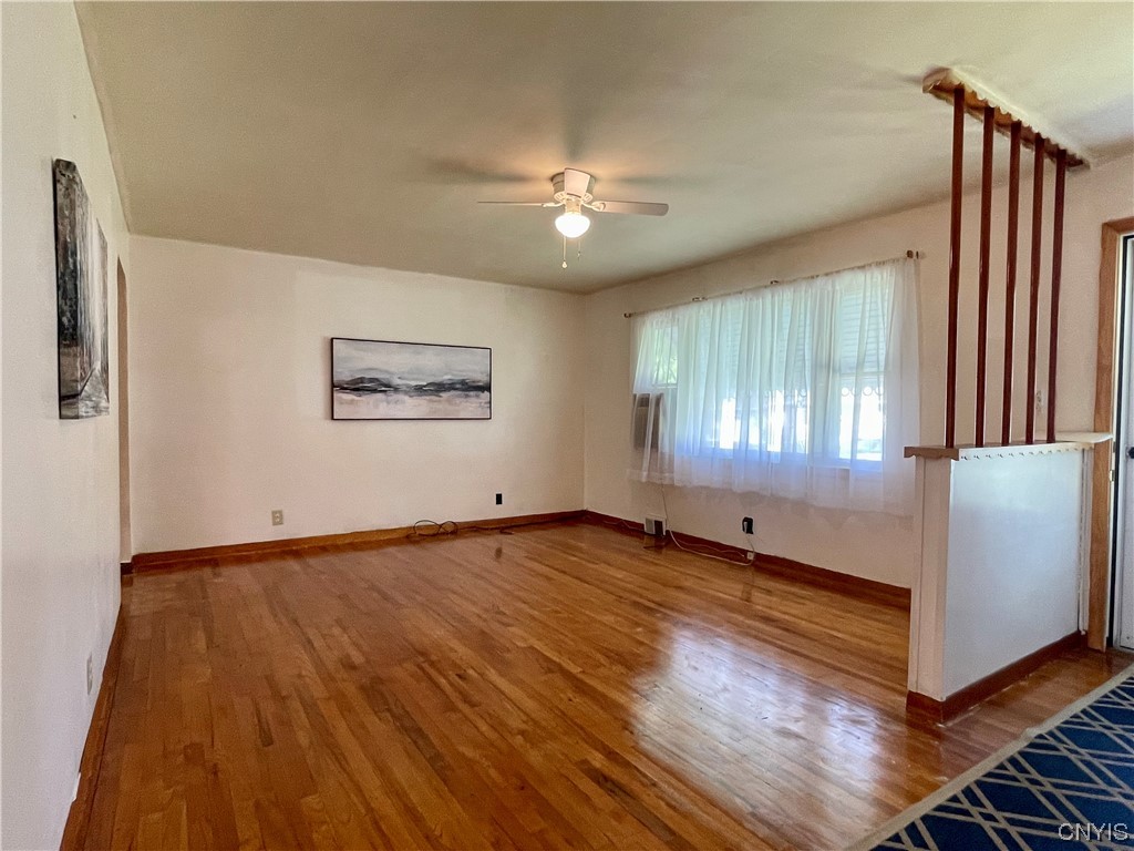 Photo 6 of 29 of 466 Van Ellis Road house