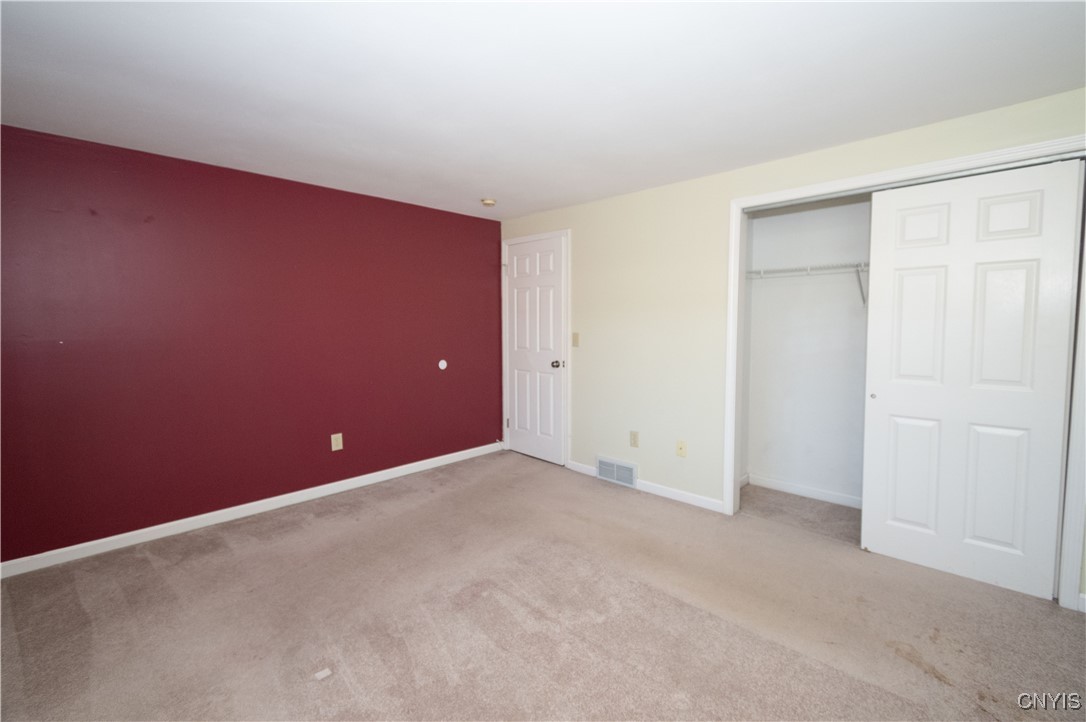 Cicero, New York 13039, United States, 3 Bedrooms Bedrooms, ,2 BathroomsBathrooms,Residential,Active,229740