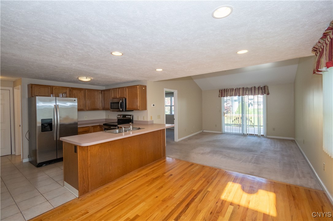 Cicero, New York 13039, United States, 3 Bedrooms Bedrooms, ,2 BathroomsBathrooms,Residential,Active,229740