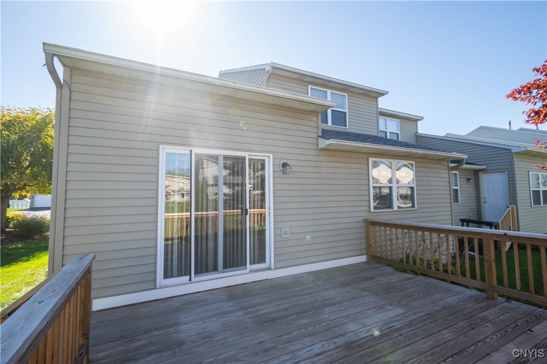 Cicero, New York 13039, United States, 3 Bedrooms Bedrooms, ,2 BathroomsBathrooms,Residential,Active,229740