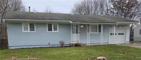 733 Deerfield Drive E Utica NY 13502