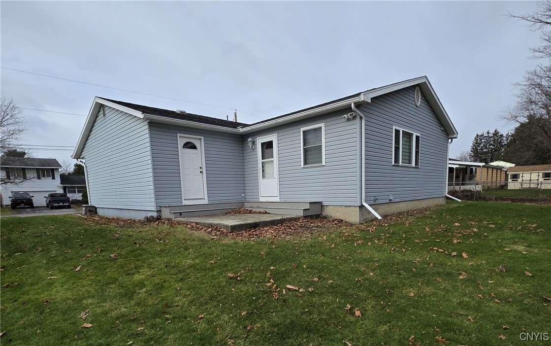 733 Deerfield Drive E