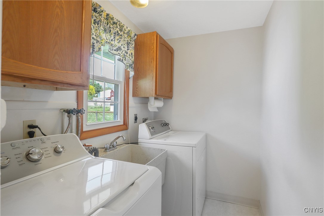7462 Thunderbird Road, Clay, New York image 27