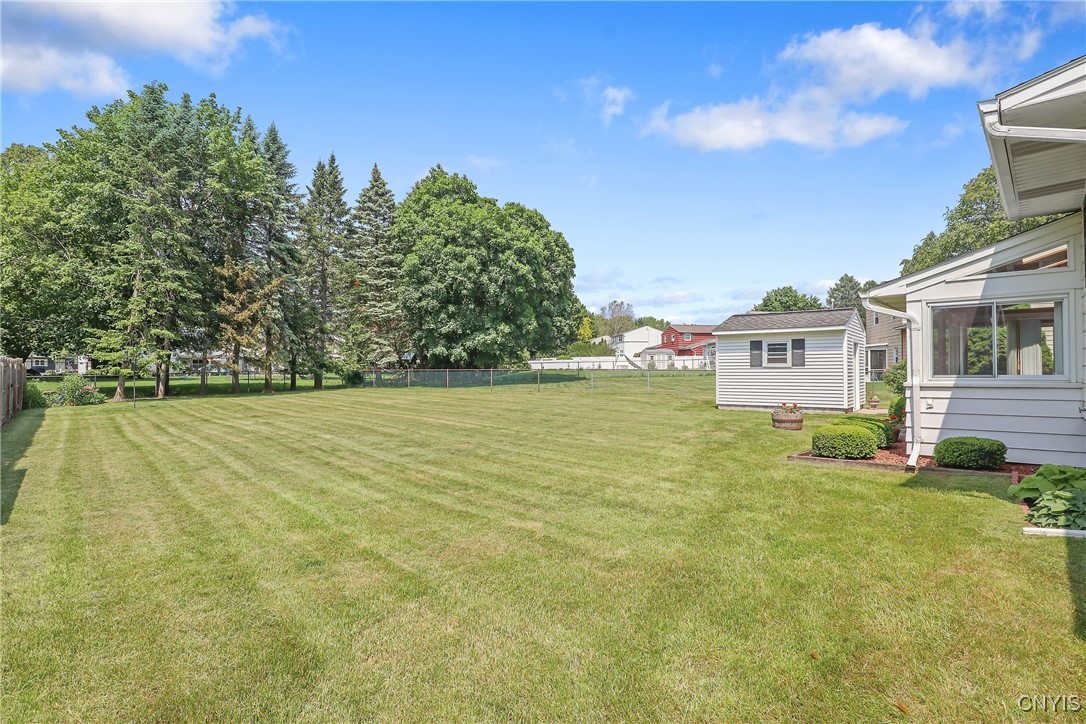7462 Thunderbird Road, Clay, New York image 16