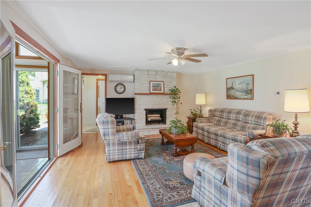 7462 Thunderbird Road, Clay, New York image 8