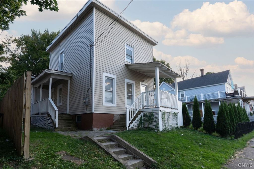 Photo of 1207 Whitesboro Street, Utica, NY 13502 (MLS # S1677416)