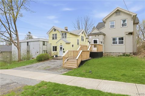 Photo of 1024 Danforth Street, Syracuse, NY 13208 (MLS # S1679001)