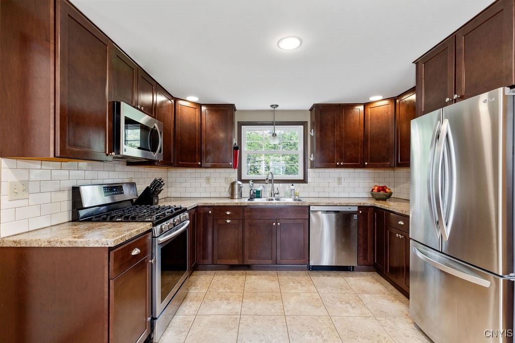 114 Osborne Drive, Manlius, New York image 6