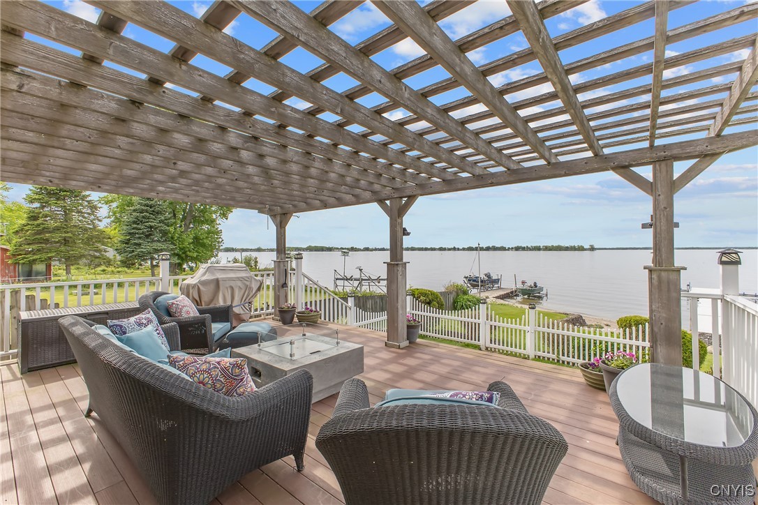 6591 Lakeshore Road, Cicero, New York image 29