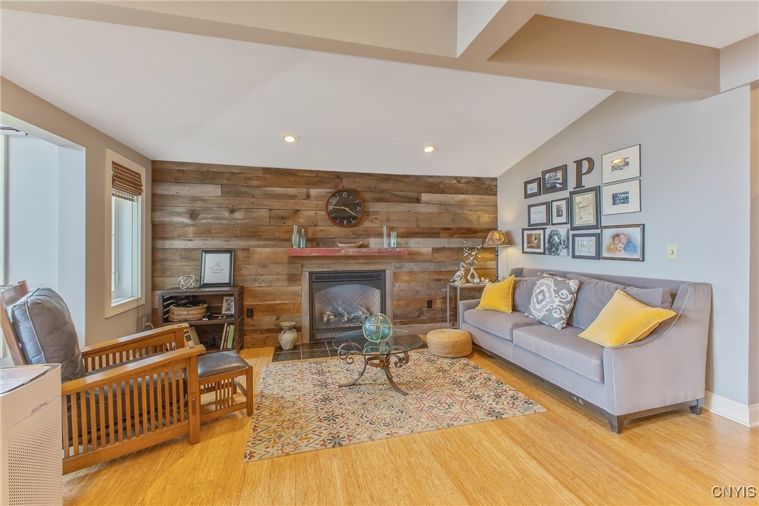 6591 Lakeshore Road, Cicero, New York image 11