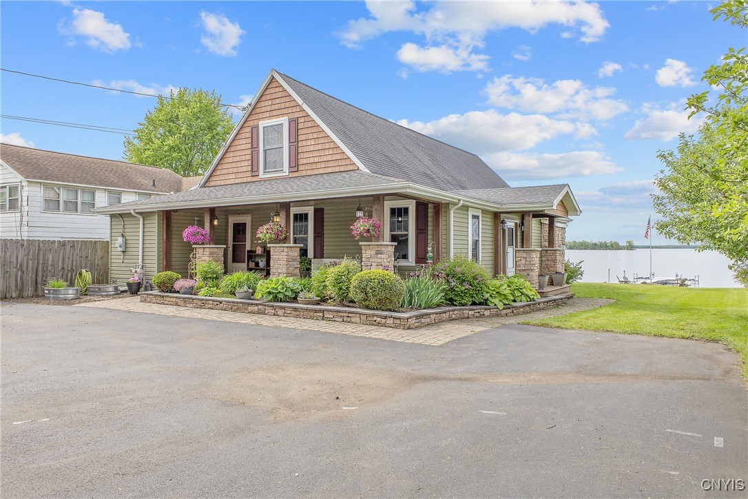 6591 Lakeshore Road, Cicero, New York image 3