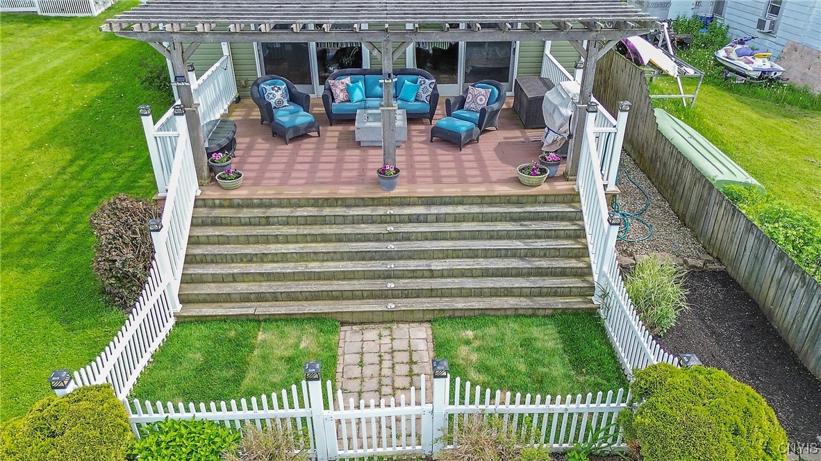 6591 Lakeshore Road, Cicero, New York image 32