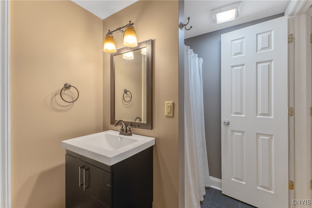 6591 Lakeshore Road, Cicero, New York image 24