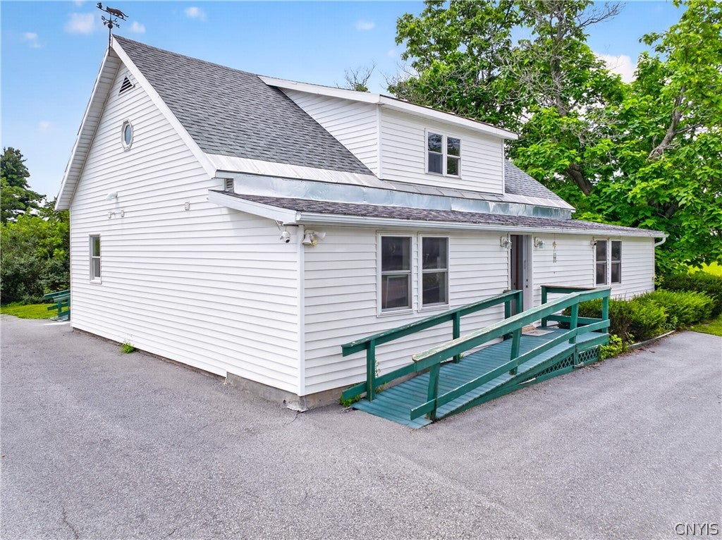 2825 Paris Green