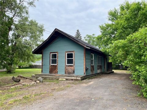 196 Elton Avenue Syracuse NY 13205