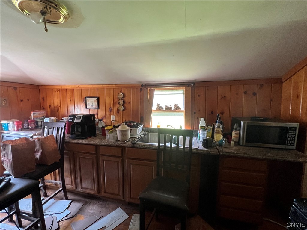 825 E Hiawatha Boulevard |