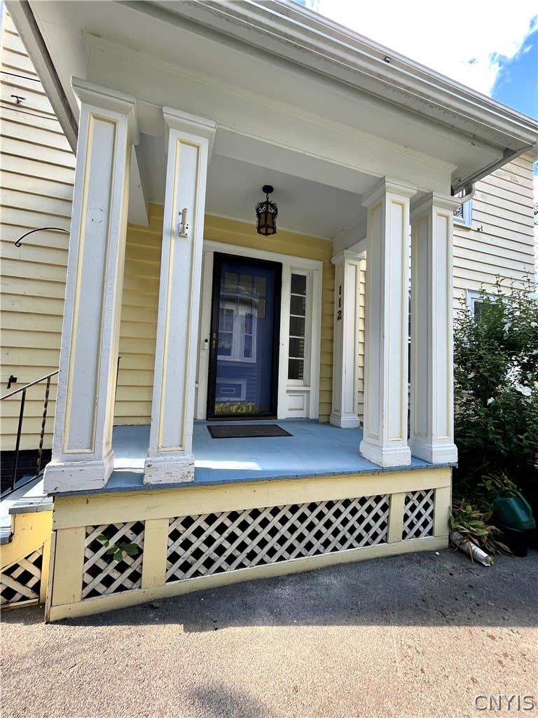 Photo of 112 Rugby Road, Syracuse, NY 13206 (MLS # S1704864)