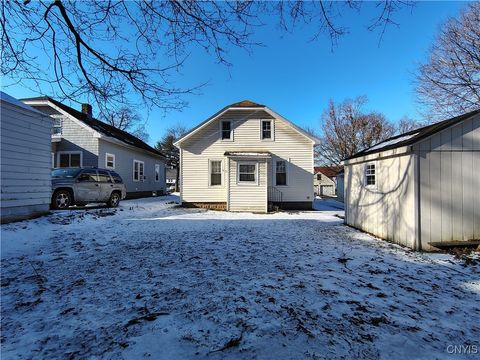 Tiny photo for 1005 Ney Avenue, Whitestown, NY 13502 (MLS # S1660385)