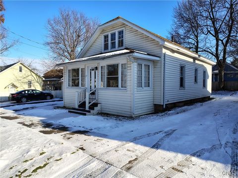 Tiny photo for 1005 Ney Avenue, Whitestown, NY 13502 (MLS # S1660385)