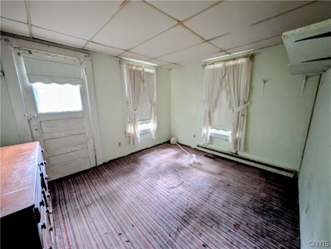 Tiny photo for 805 N Center Street, DeWitt, NY 13057 (MLS # S1679962)