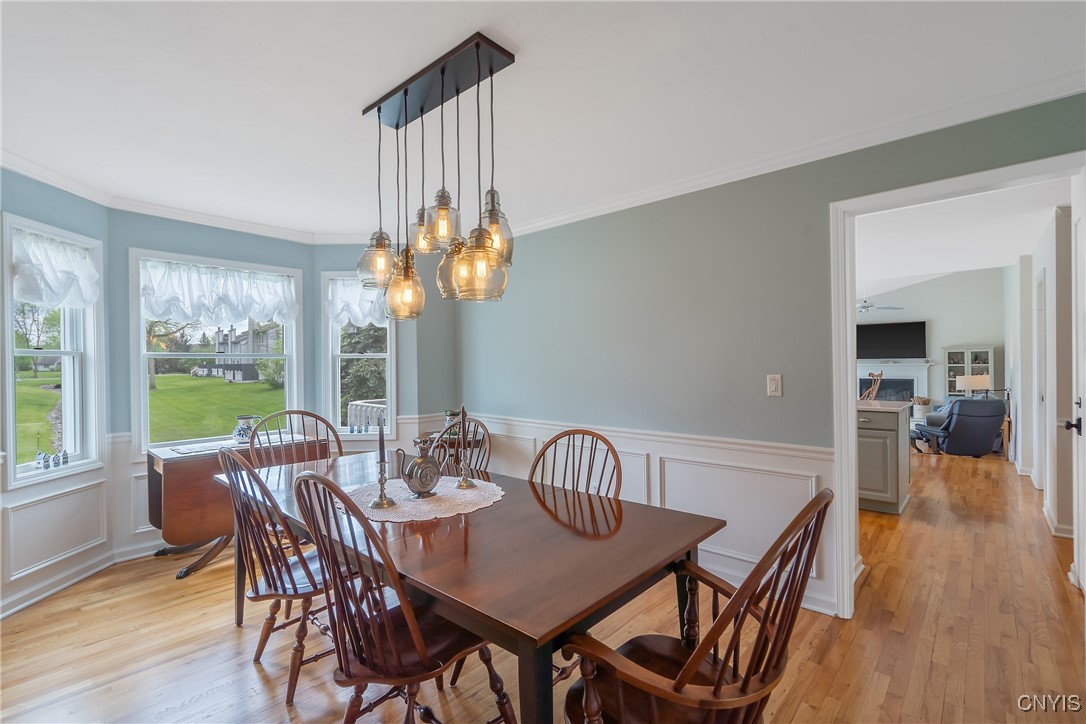 7359 Spring Mountain Drive, Manlius, New York image 8
