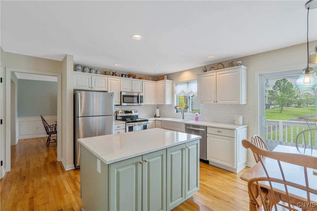 7359 Spring Mountain Drive, Manlius, New York image 14
