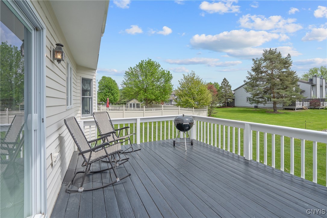 7359 Spring Mountain Drive, Manlius, New York image 37