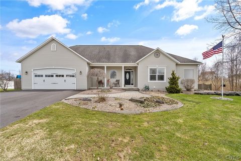 Homes For Sale - 7940 Joss Farm Way Way<br/> Cicero, NY 13039