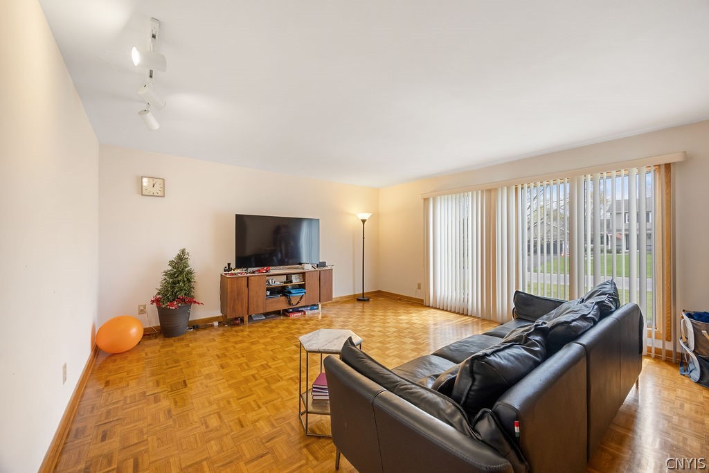 8247 Drinkwater Lane