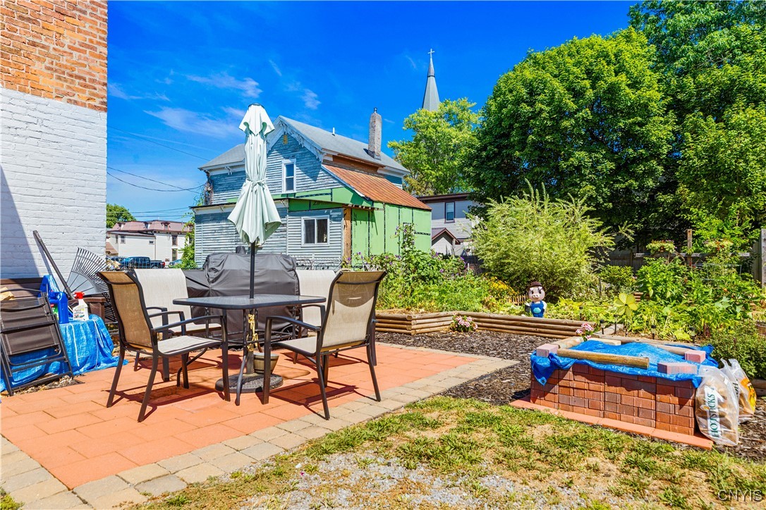 117 W Walnut Street