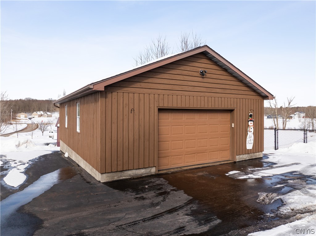 29 Meadowbrook Lane