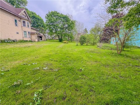 Photo of 16 Baker Avenue, Auburn, NY 13021 (MLS # S1684638)