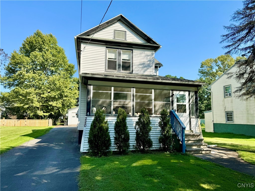 220 Elm Street, Manlius, New York image 1