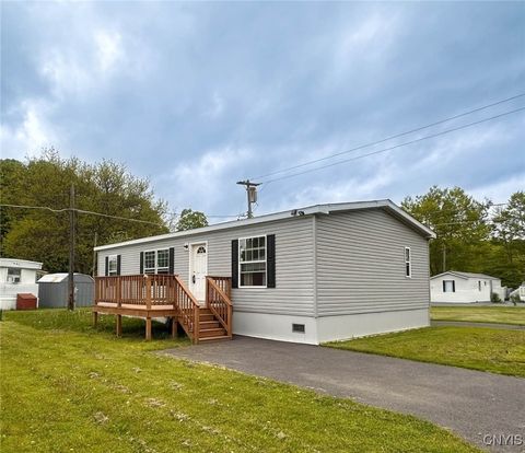 158 Rockwell Dr Ilion NY 13357