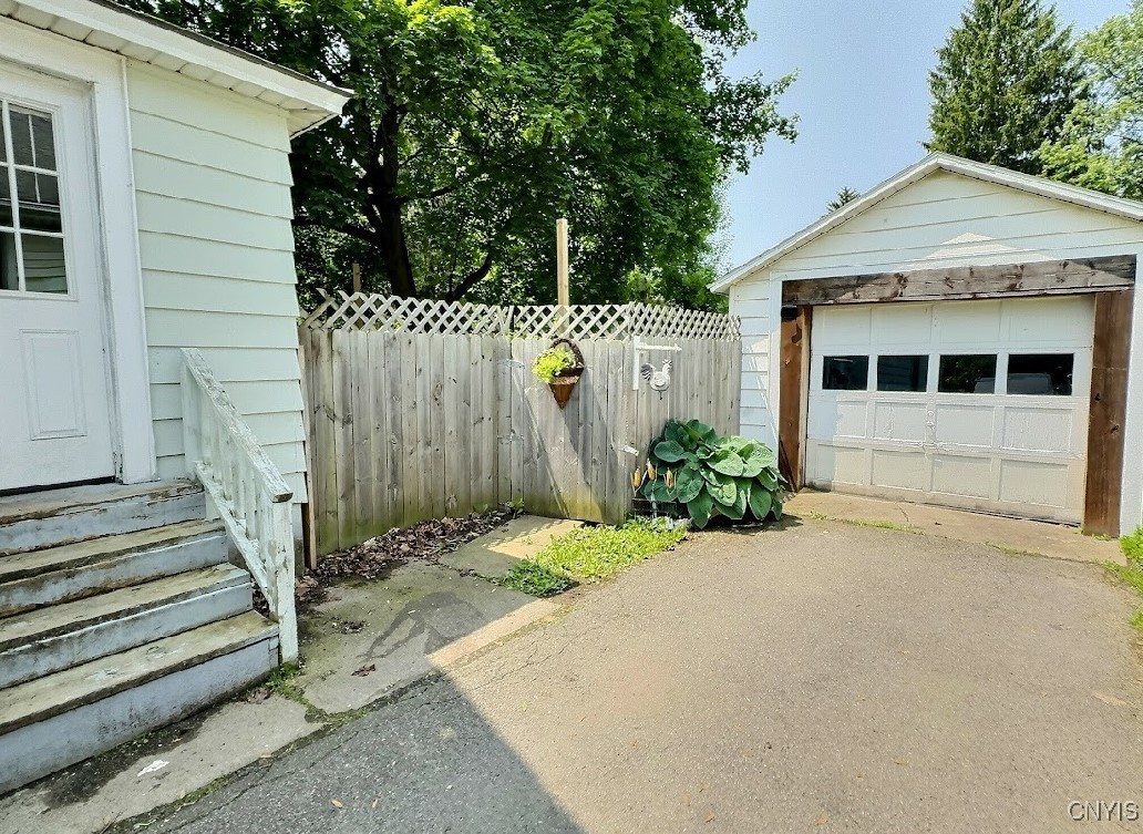 22 Hyatt Street, Cortland, New York image 34