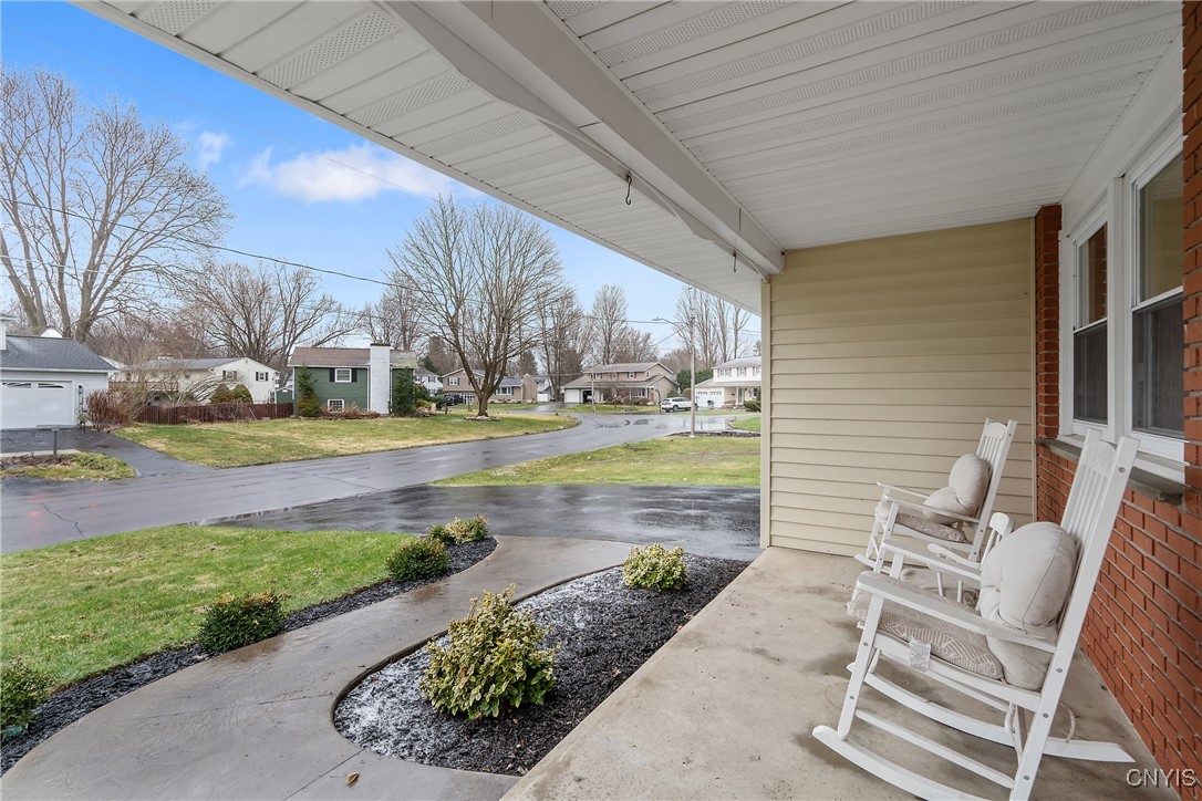 219 Riverdale Road, Clay, New York image 3
