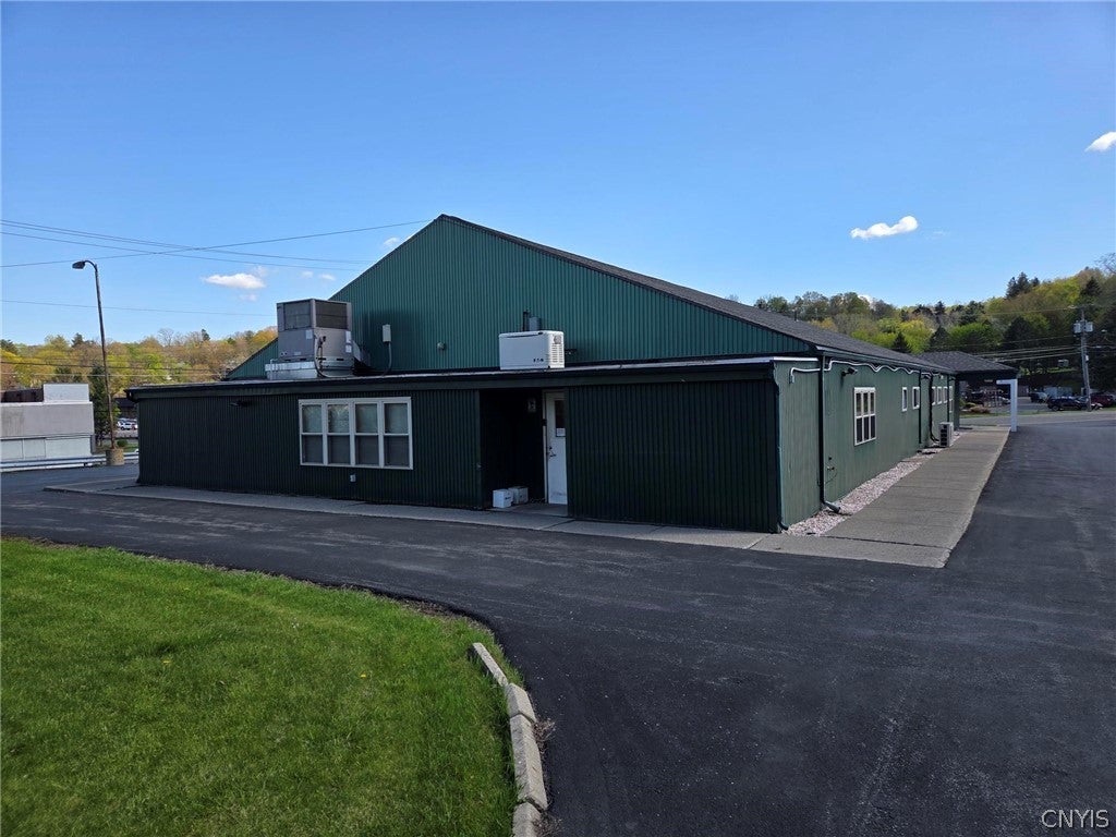 4631 Onondaga Blvd