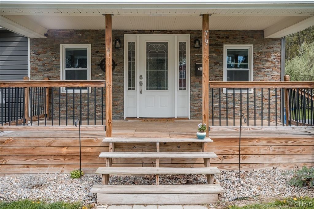 Photo of 79 E Oneida Street, Lysander, NY 13027 (MLS # S1679130)