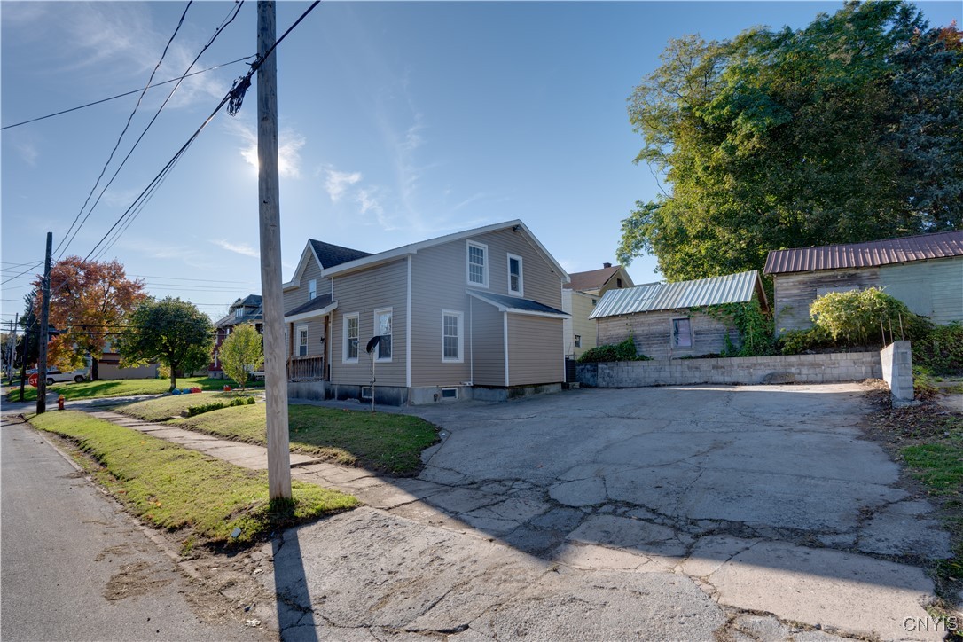 1200 Noyes Street, Utica, New York image 3