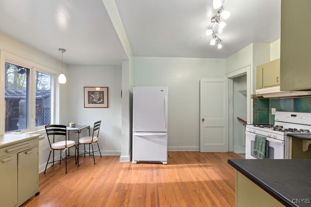 222 Buckingham Avenue, Syracuse, New York image 16