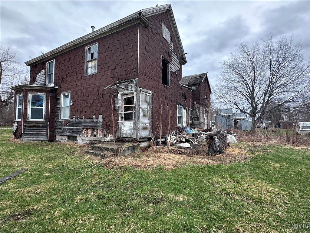 219-221 W Main Street