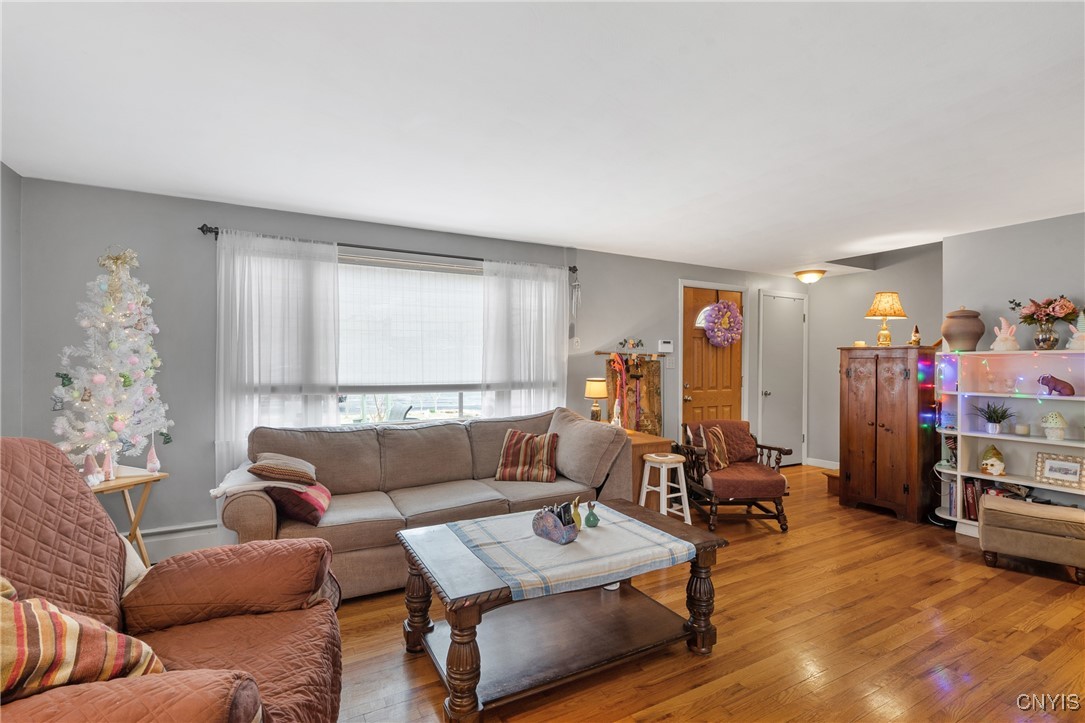 107 Snell Ter, Syracuse, New York image 10